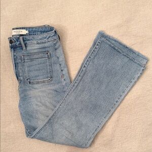 Hidden Women's Classic Light Blue Cropped Jeans